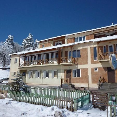 Hotel Apollon บาคูเรียนี ภายนอก รูปภาพ